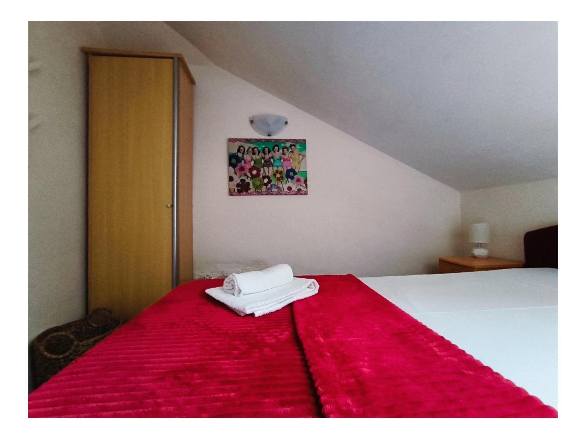 Apartments Senko Trpanj Eksteriør billede